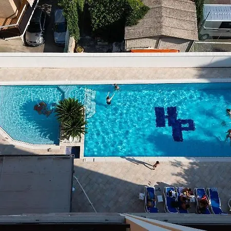 Hotel Paradiso
